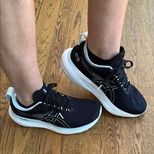 ASICS Women's Black Sneakers 10.5